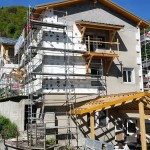 Pignon et toiture des parkings extérieurs 